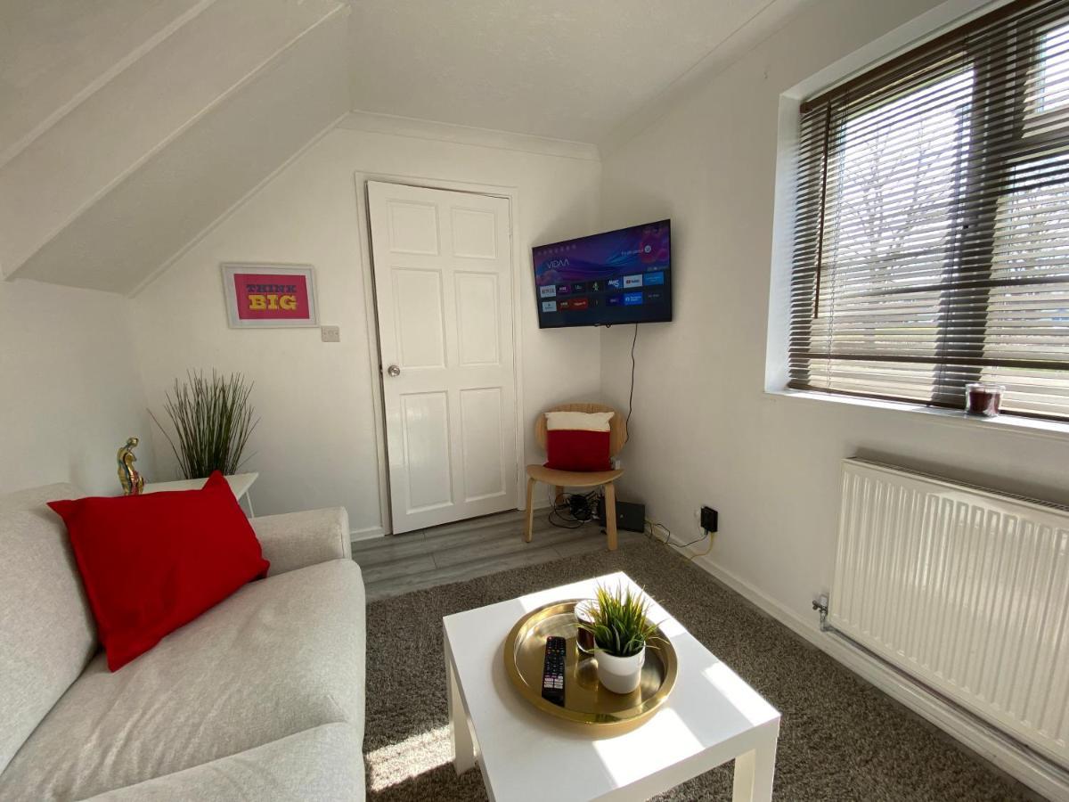 Host & Stay - Cotman Close Milton Keynes Eksteriør billede