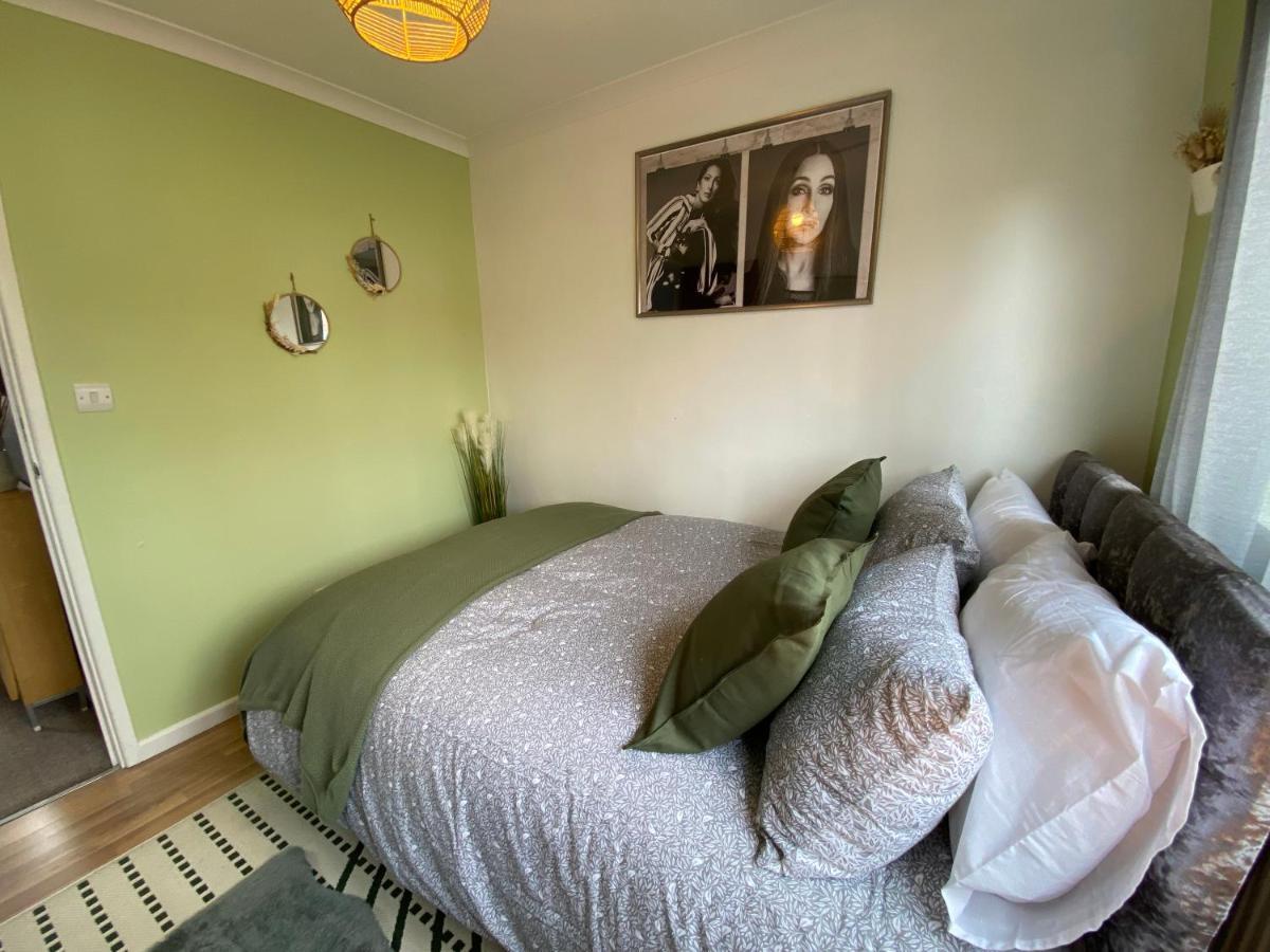 Host & Stay - Cotman Close Milton Keynes Eksteriør billede