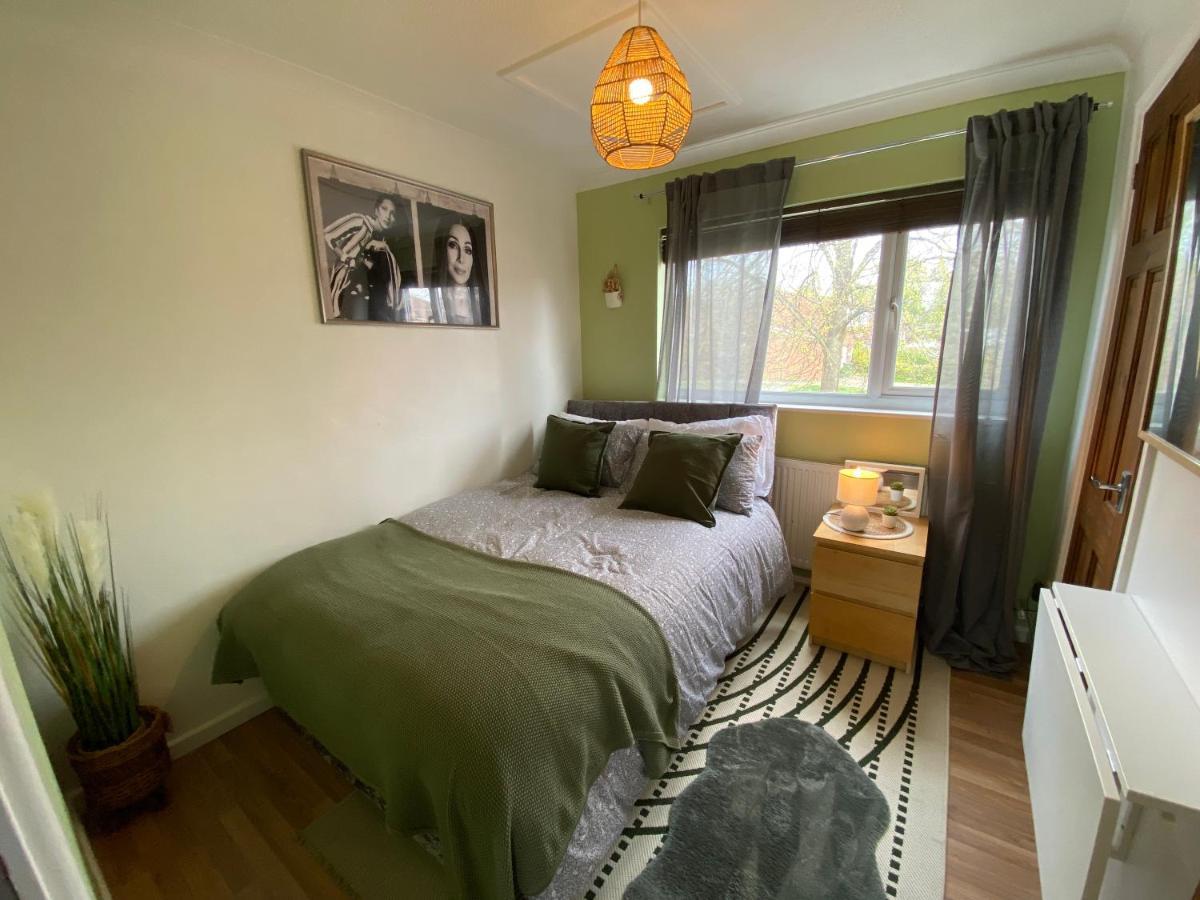 Host & Stay - Cotman Close Milton Keynes Eksteriør billede